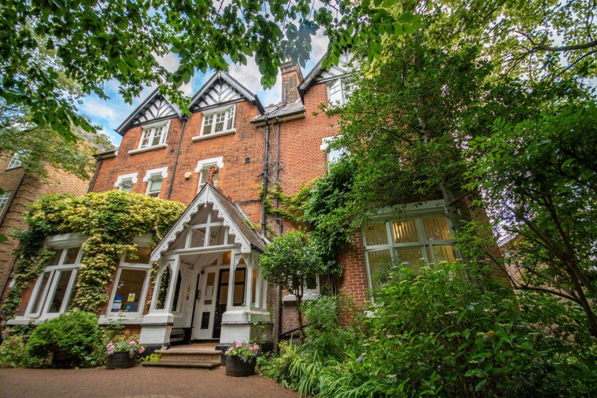 St Giles Highgate aile dil programı